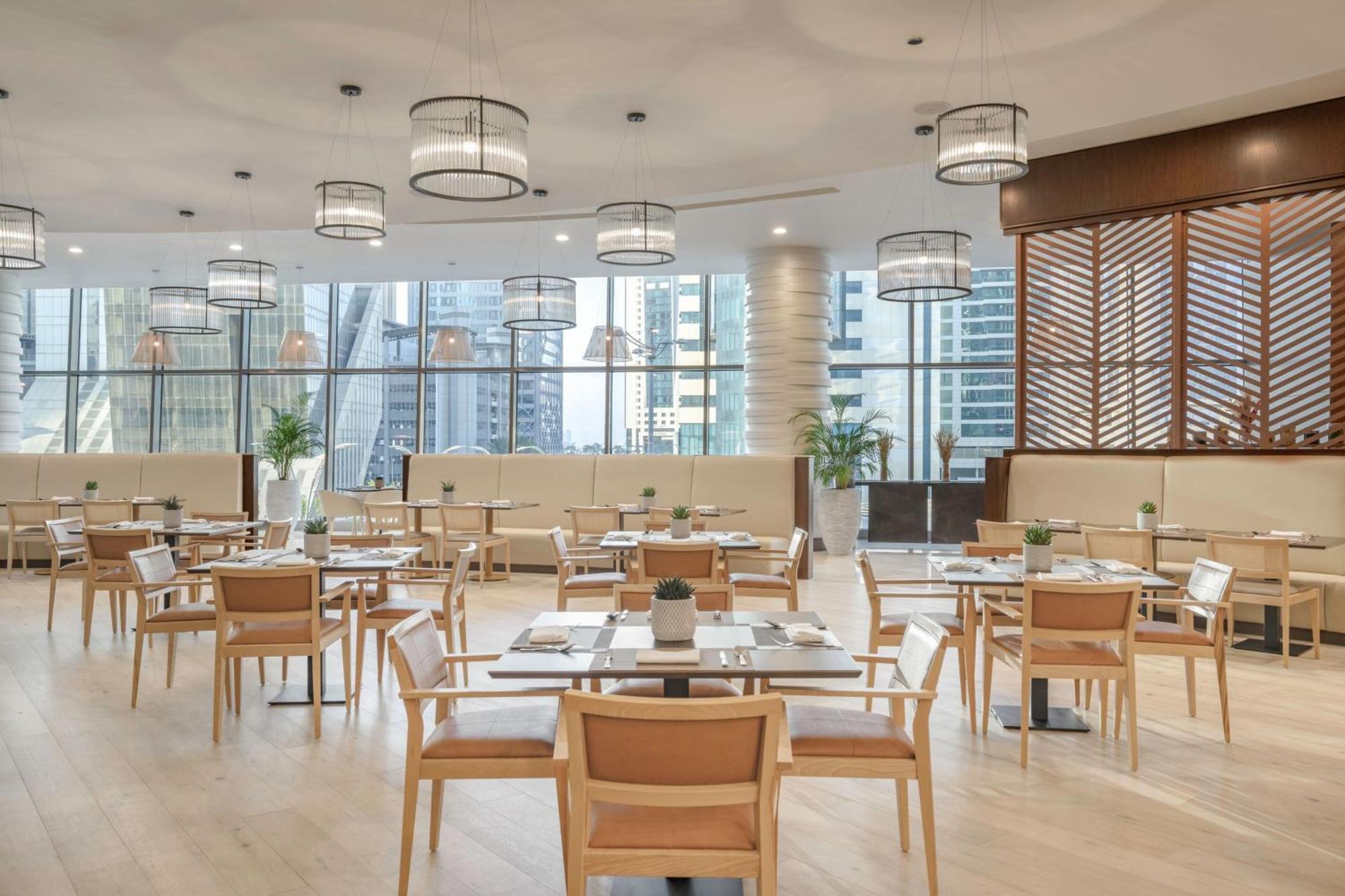 Le Meridien Center Hotel